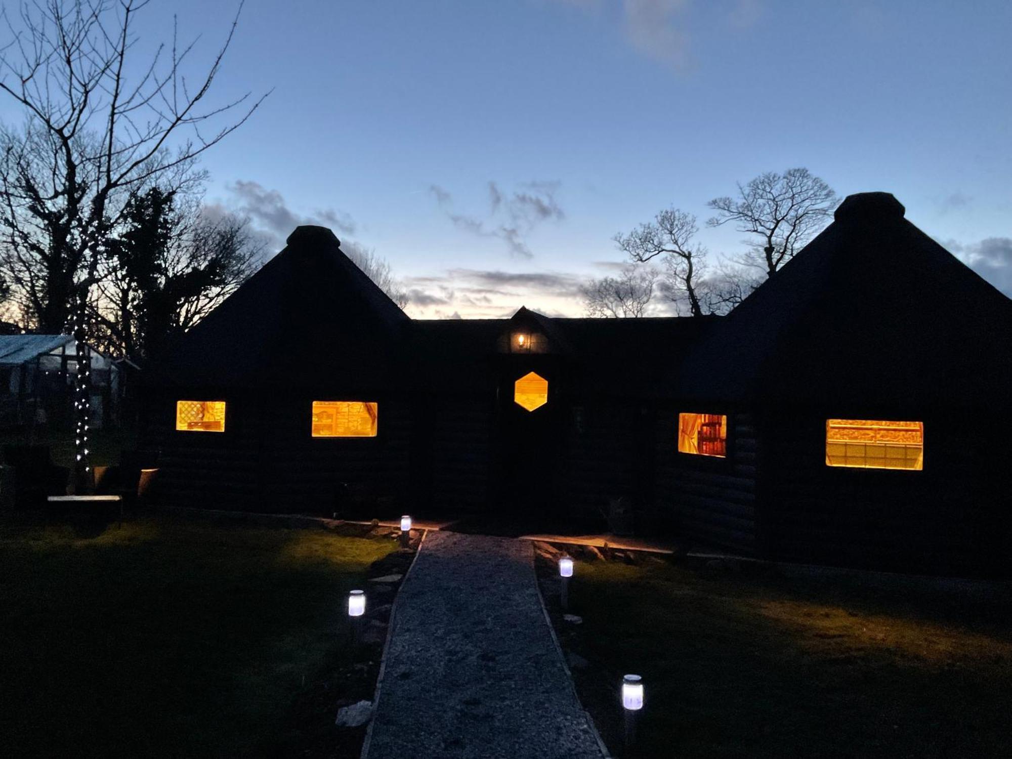 The Wizards Cauldron -Harry Potter Themed Vila Lewannick Exterior foto